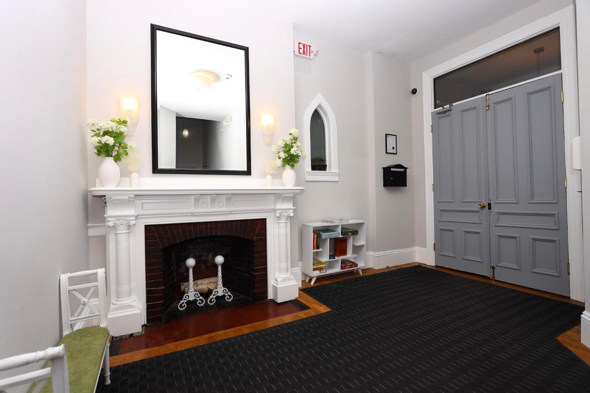 Furnished Newbury Street Studio, #6 ボストン エクステリア 写真