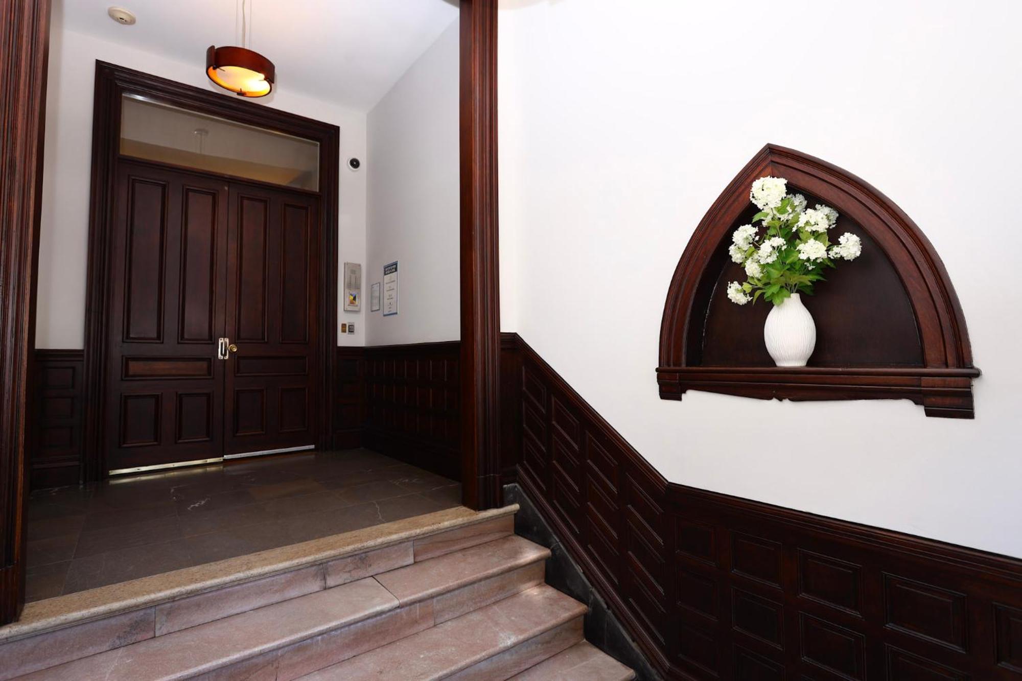 Furnished Newbury Street Studio, #6 ボストン エクステリア 写真